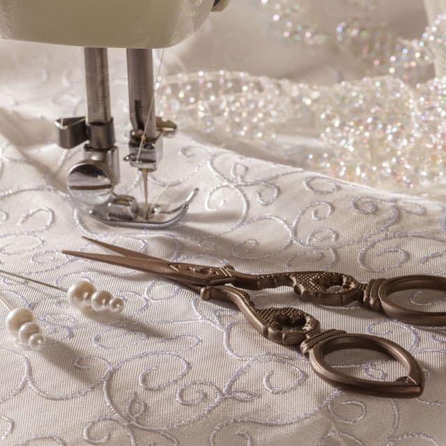 Arreglos de ropa a medida y formación oficial en confección